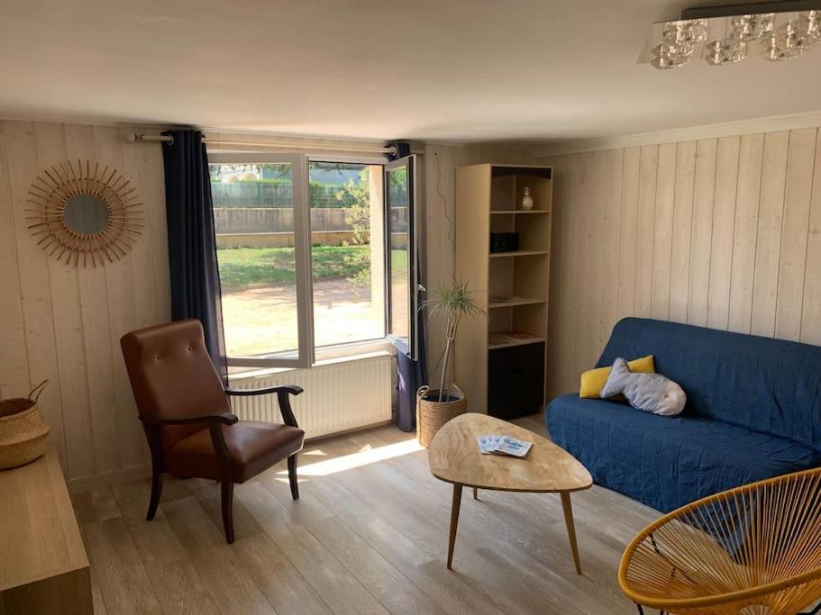 Le Gite Des Tourterelles Belleville-sur-Saône Exterior foto